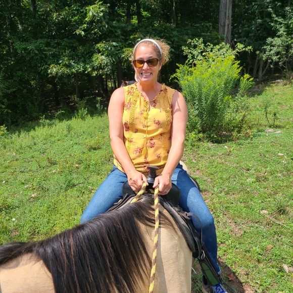 Meet your Posher, Audrey - Picture 5 of 10